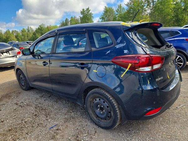 2017 KIA RONDO