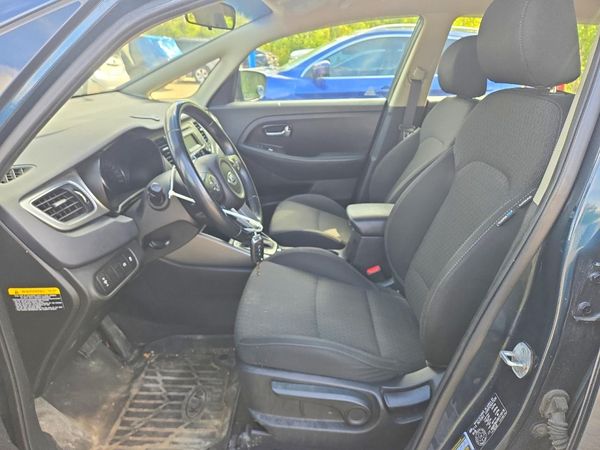 2017 KIA RONDO