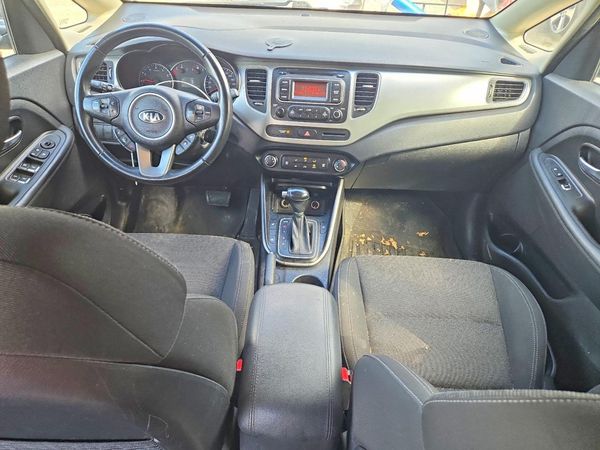 2017 KIA RONDO