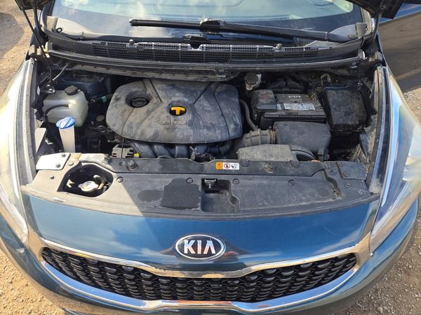 2017 KIA RONDO