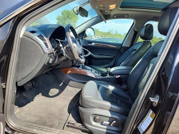 2015 AUDI Q5 — DENT