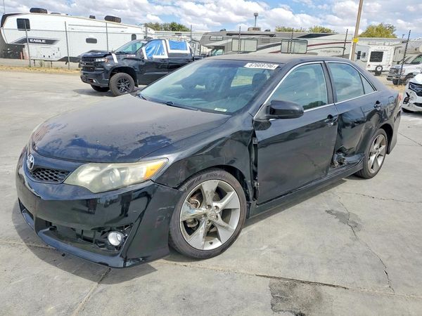 2012 TOYOTA CAMRY