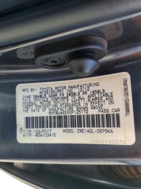 2013 TOYOTA COROLLA