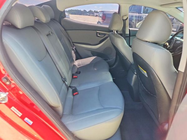2014 HYUNDAI ELANTRA GLS (Middle)