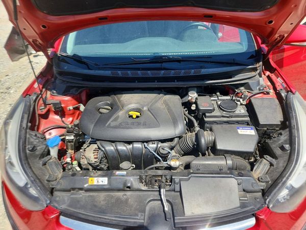 2014 HYUNDAI ELANTRA GLS (Middle)