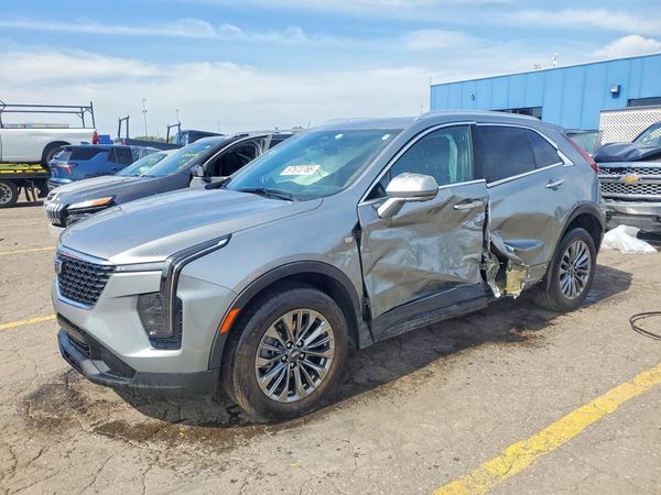 2025 CADILLAC XT4