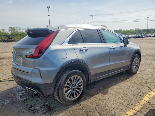 2025 CADILLAC XT4