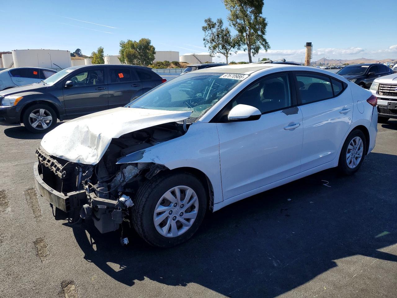 2018 HYUNDAI ELANTRA SE