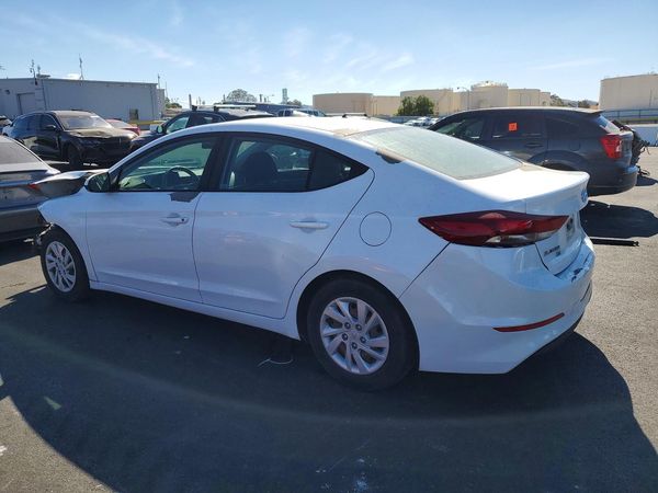 2018 HYUNDAI ELANTRA SE