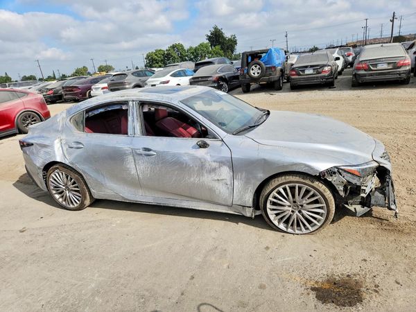 2023 LEXUS IS 300 Premium