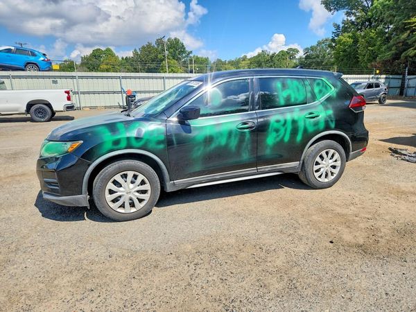 2018 NISSAN ROGUE — Front 3/4