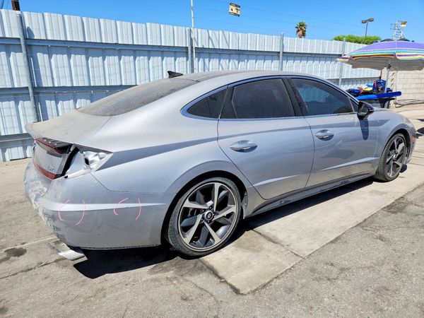 2023 HYUNDAI SONATA SEL Plus