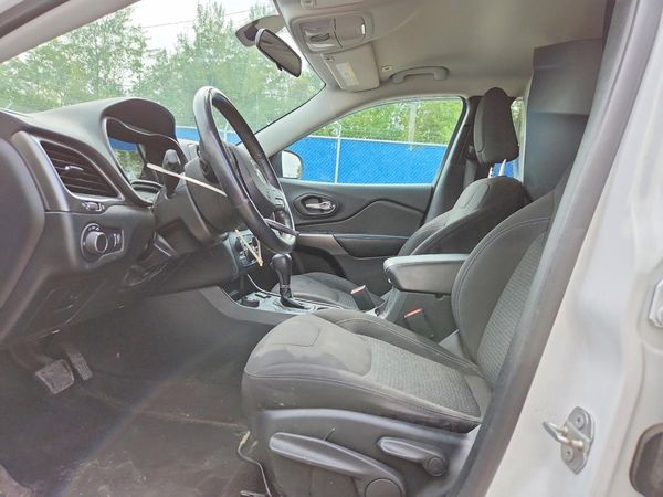 2019 JEEP CHEROKEE Sport