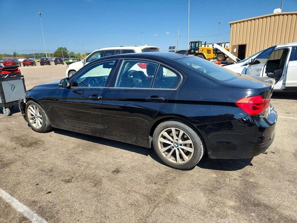 2017 BMW 320