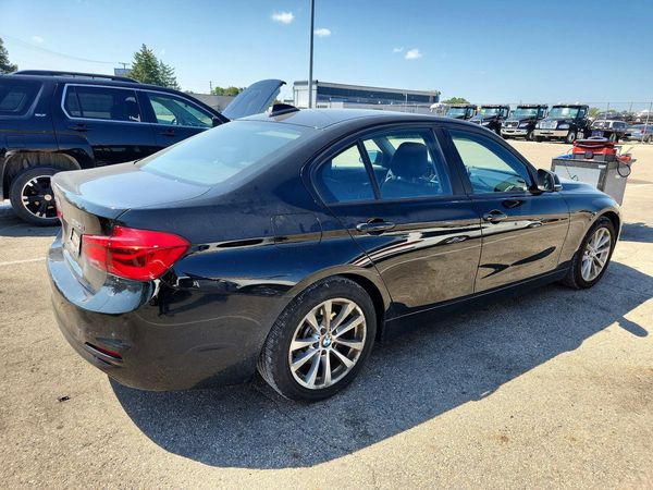 2017 BMW 320