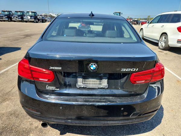 2017 BMW 320