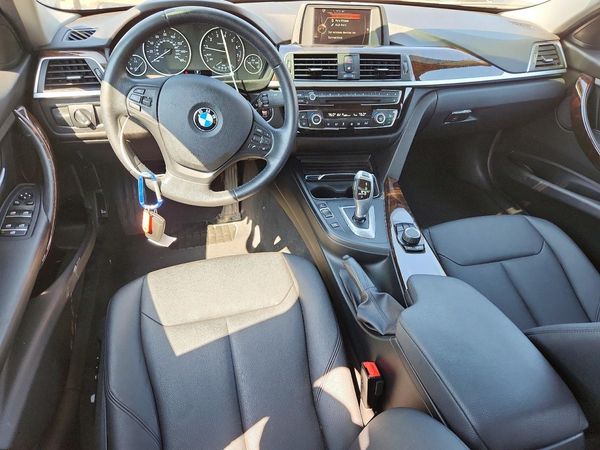 2017 BMW 320