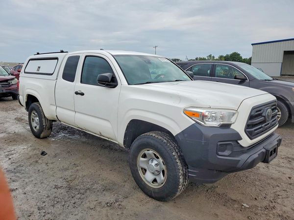 2019 TOYOTA TACOMA SR5