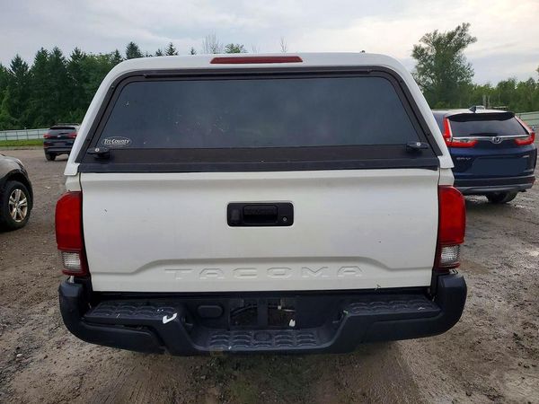2019 TOYOTA TACOMA SR5