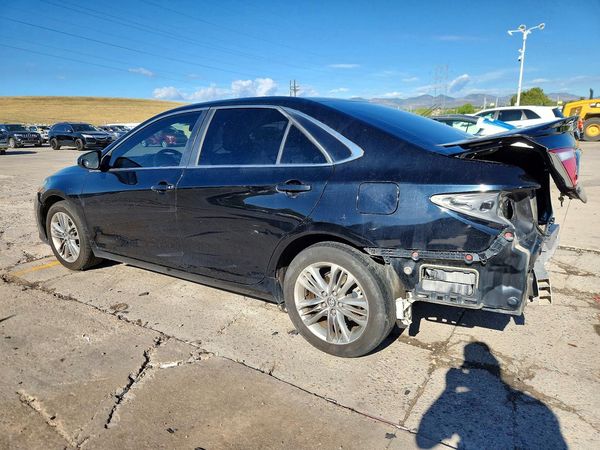 2016 TOYOTA CAMRY