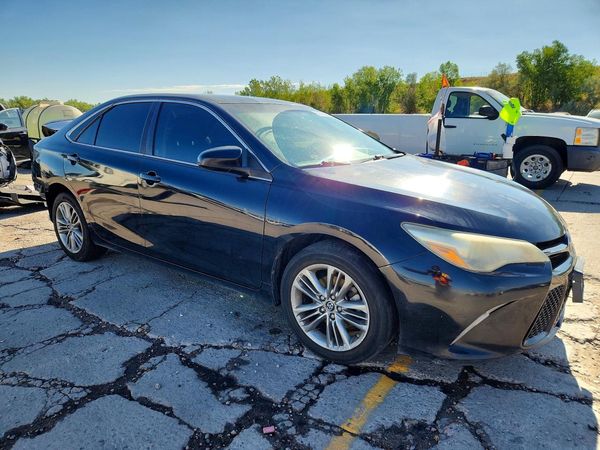 2016 TOYOTA CAMRY