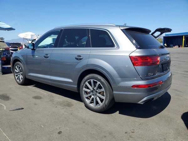 2017 AUDI Q7 quattro Premium