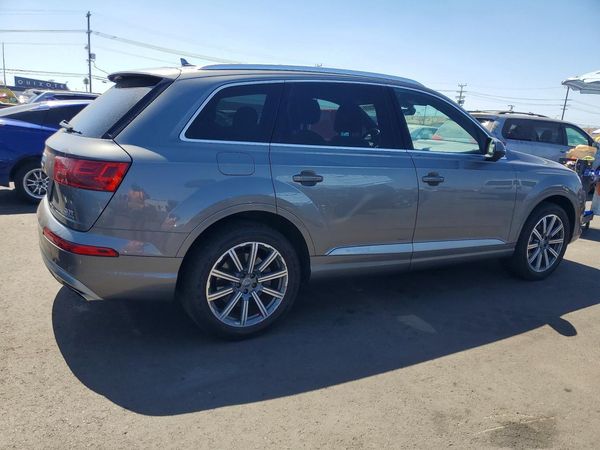 2017 AUDI Q7 quattro Premium