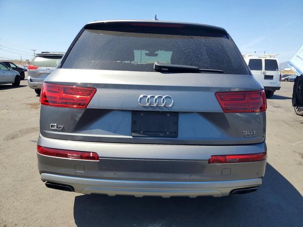 2017 AUDI Q7 quattro Premium