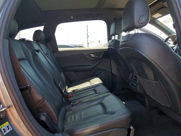 2017 AUDI Q7 quattro Premium