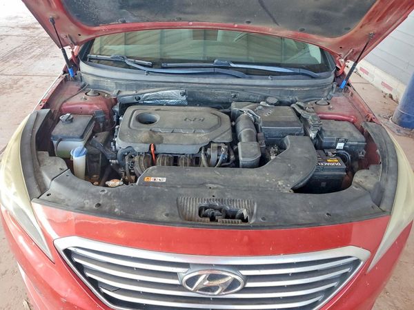 2017 HYUNDAI SONATA SE, Eco — Engine bay