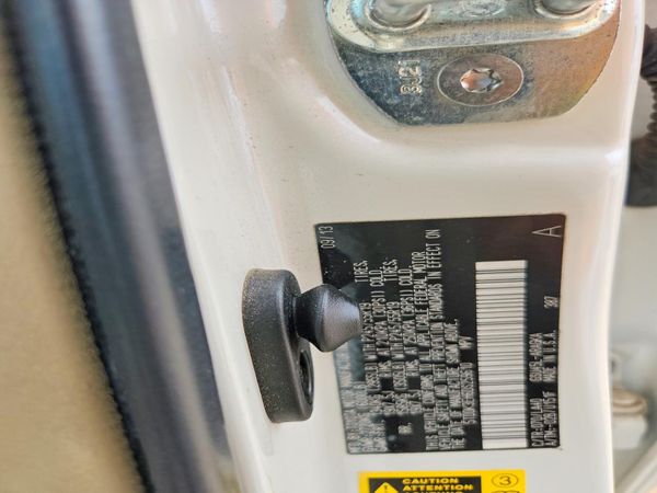 2013 TOYOTA HIGHLANDER Base/Hybrid — VINS