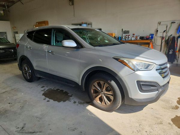 2016 HYUNDAI SANTA FE Base
