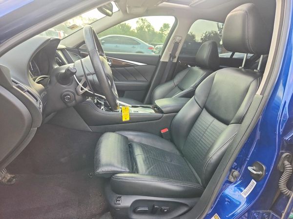 2017 INFINITI Q50