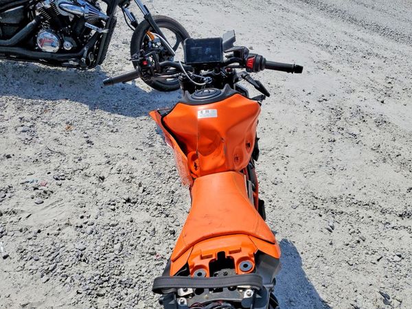 2024 KTM 390