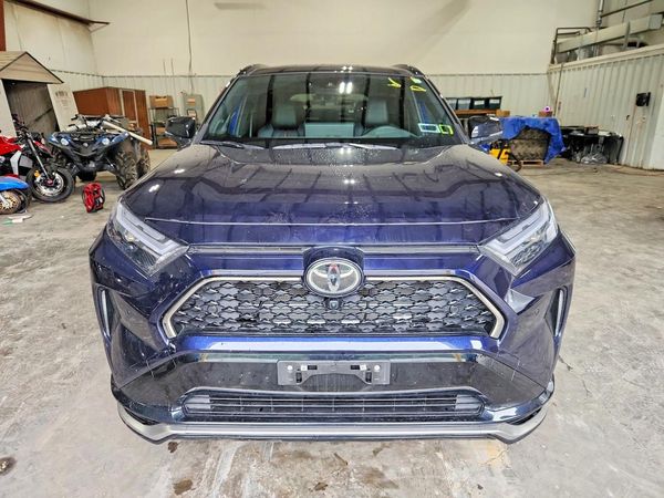 2025 TOYOTA RAV4 XSE Premium