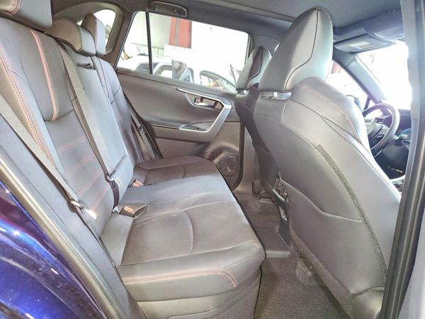 2025 TOYOTA RAV4 XSE Premium