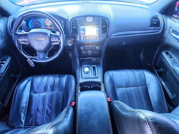 2016 CHRYSLER 300
