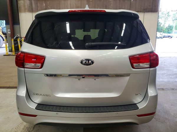 2015 KIA SEDONA GLS - Middle level