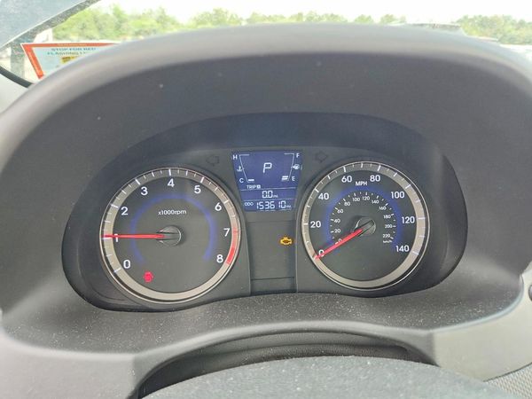 2013 HYUNDAI ACCENT GLS Premium/ SE