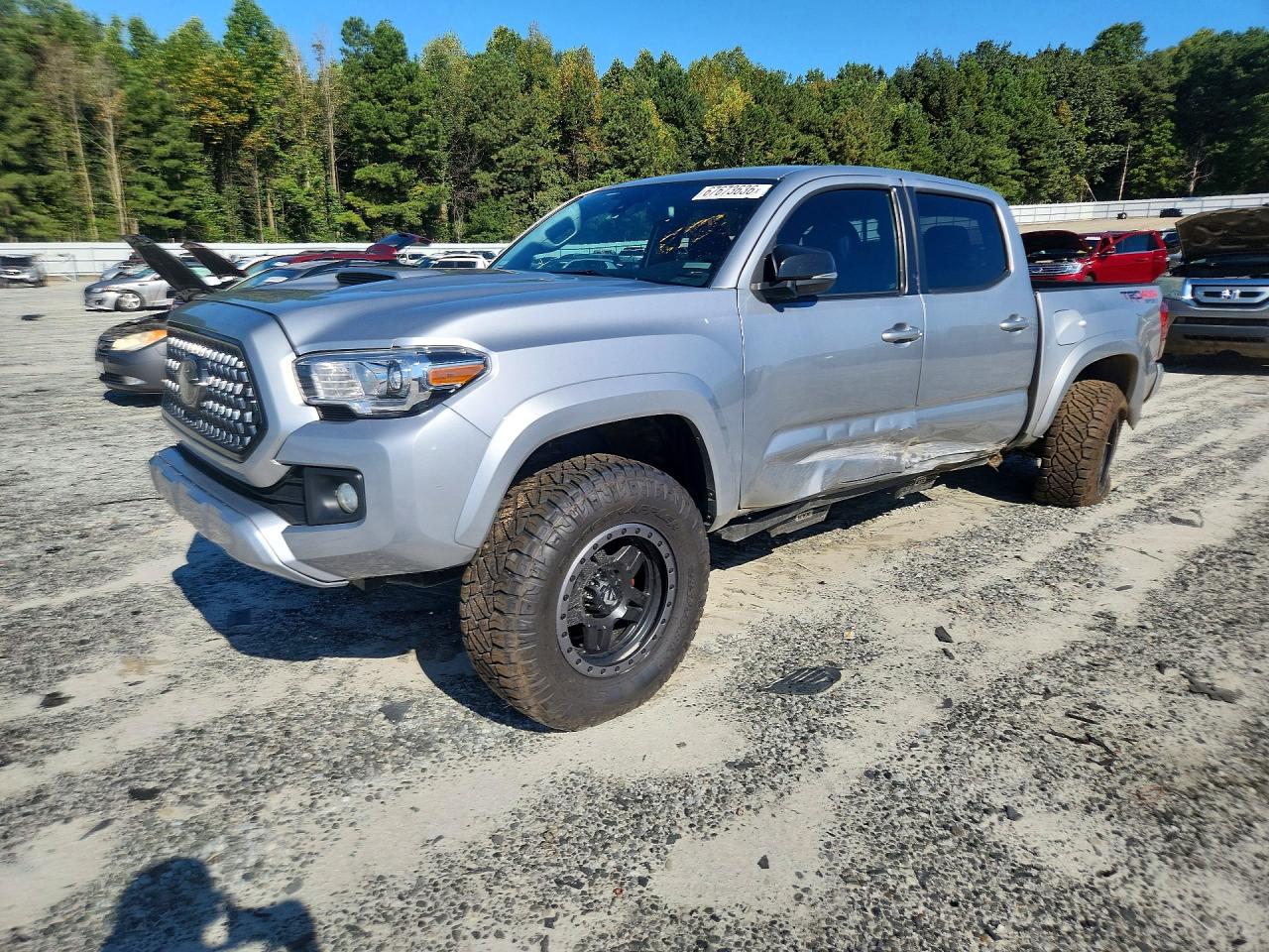 2018 TOYOTA TACOMA — Front 3/4