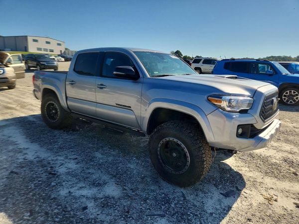 2018 TOYOTA TACOMA — Passenger 3/4