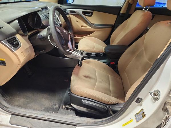 2013 HYUNDAI ELANTRA