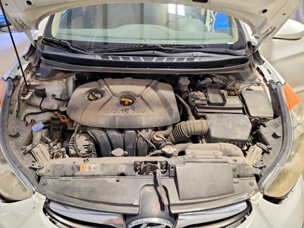 2013 HYUNDAI ELANTRA