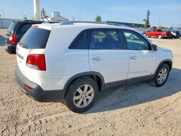 2013 KIA SORENTO Base / LX