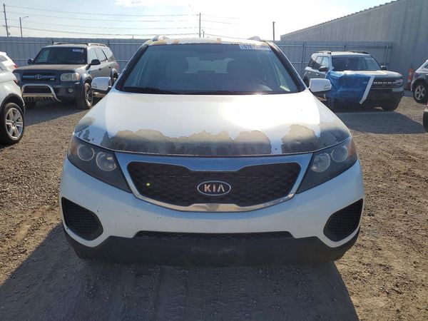 2013 KIA SORENTO Base / LX