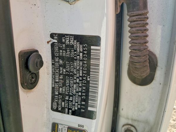 2013 KIA SORENTO Base / LX