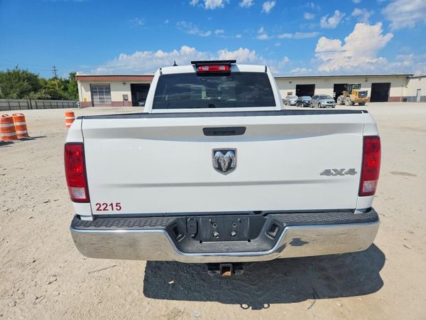 2024 RAM 1500 CLASSIC