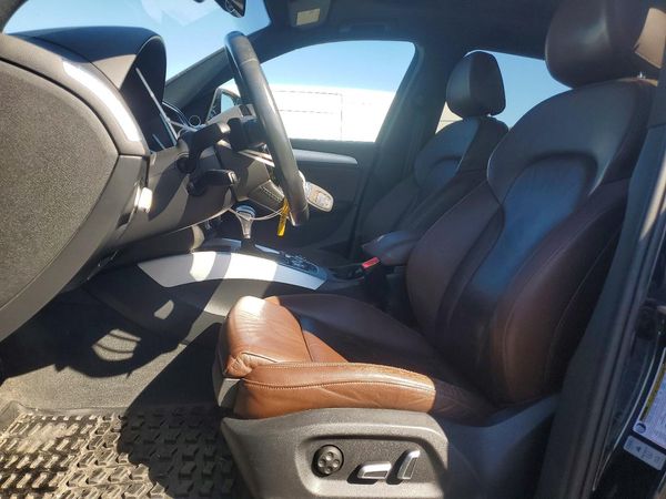 2017 AUDI Q5 quattro Premium Plus