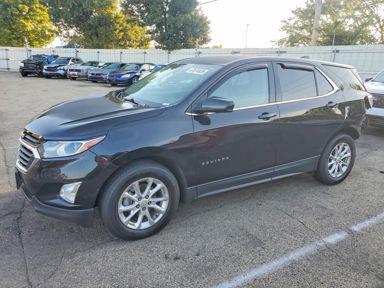 2020 CHEVROLET EQUINOX LT (1LT) — Front 3/4
