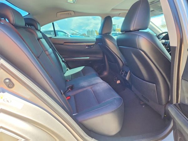 2016 LEXUS ES 350